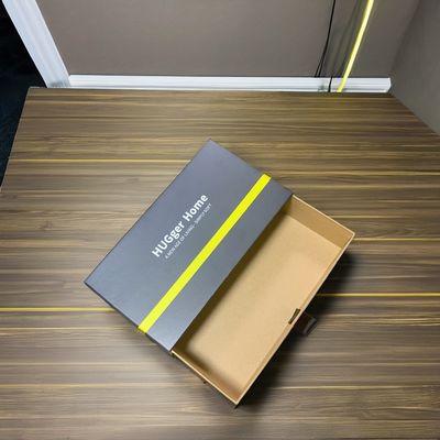 Перерабатываемый картонный ящик для ящиков Покрытый бумажный подарочный ящик с лентой для упаковки парфюмерии